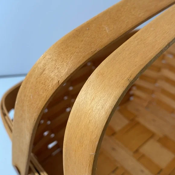 Longaberger Pie Carrier with Protector and Riser - Picture 12 of 16